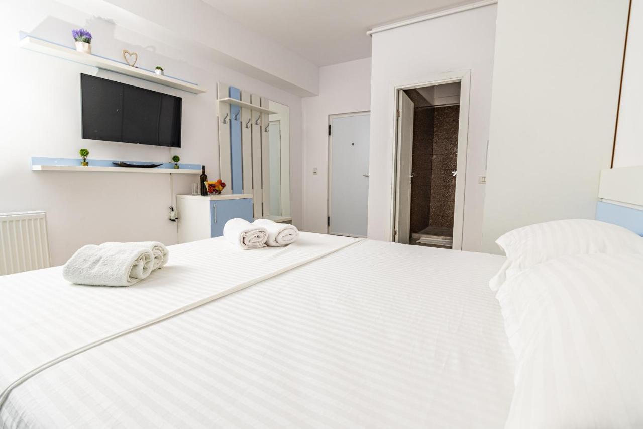 Danilo Apartments Mamaia Nord Нэводари Экстерьер фото
