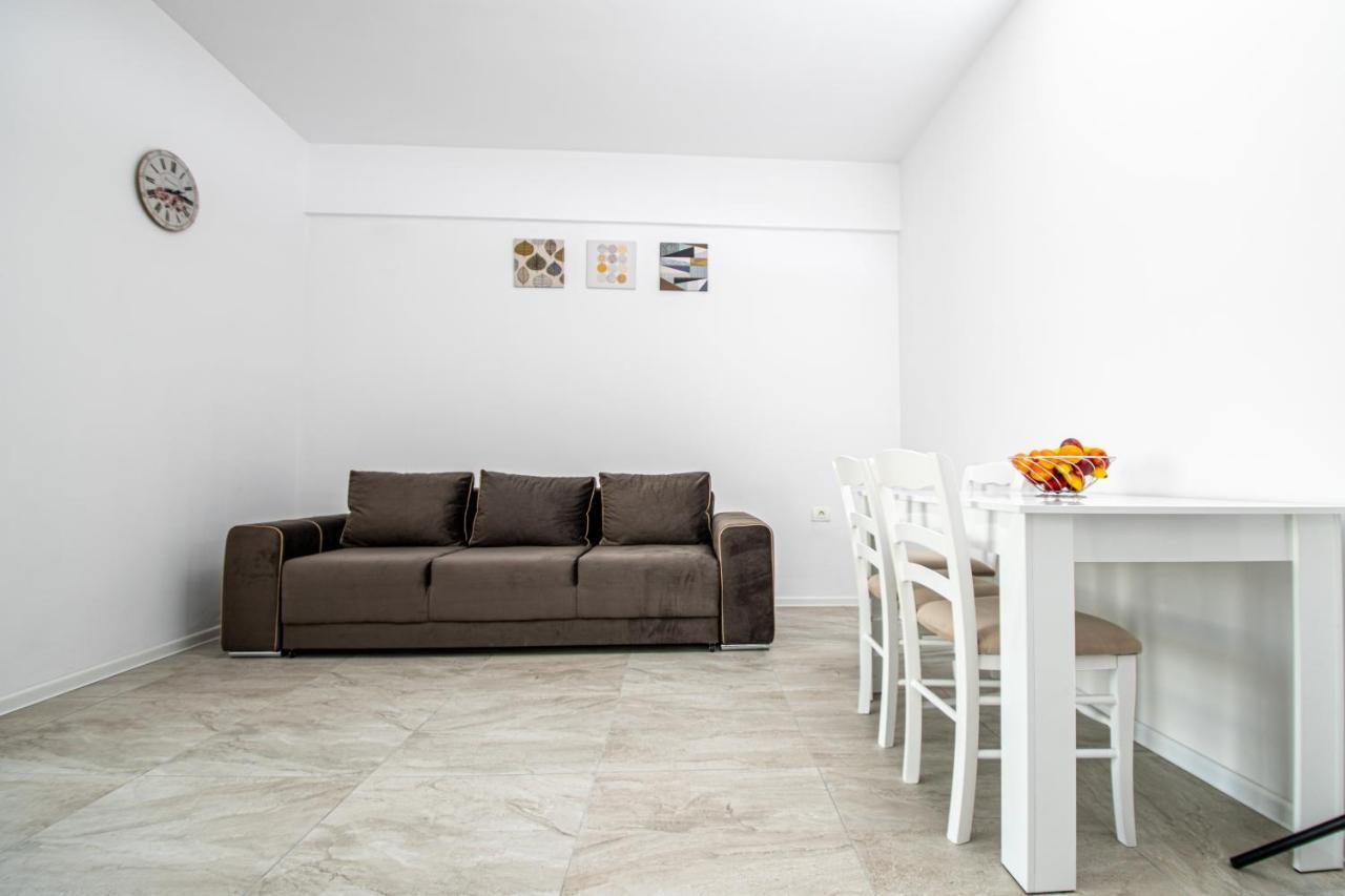 Danilo Apartments Mamaia Nord Нэводари Экстерьер фото