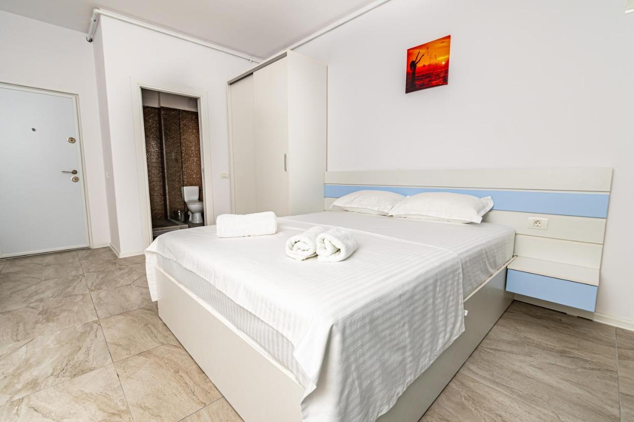 Danilo Apartments Mamaia Nord Нэводари Экстерьер фото