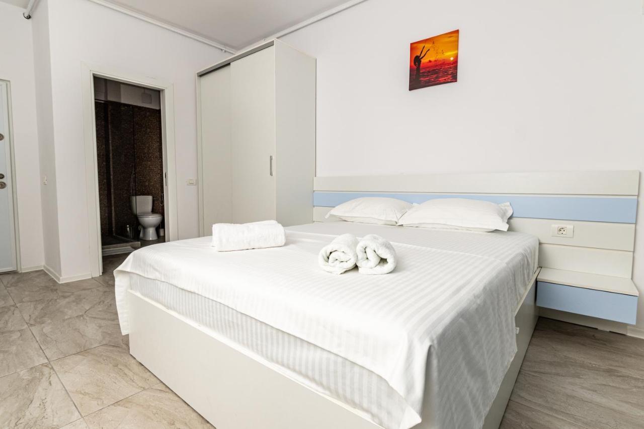 Danilo Apartments Mamaia Nord Нэводари Экстерьер фото