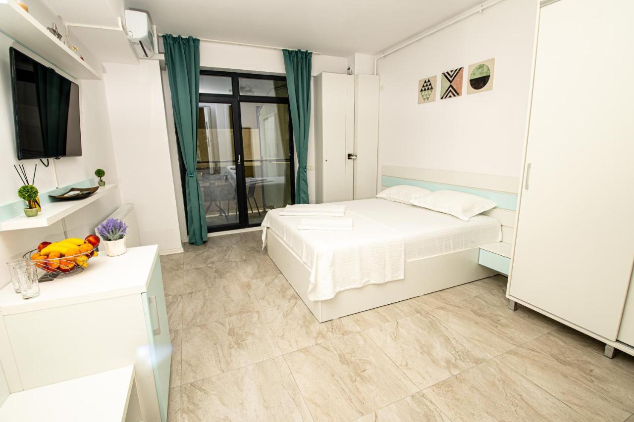 Danilo Apartments Mamaia Nord Нэводари Экстерьер фото