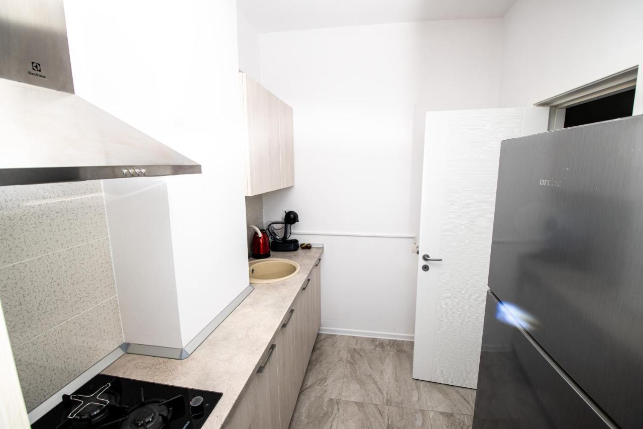 Danilo Apartments Mamaia Nord Нэводари Экстерьер фото